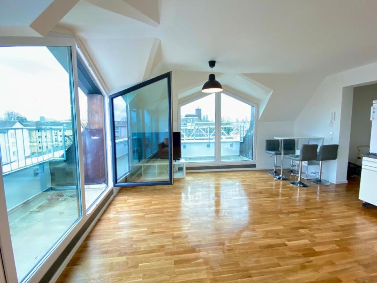 Schoenes Erwachen Im Frankfurter Penthouse Φραγκφούρτη Εξωτερικό φωτογραφία