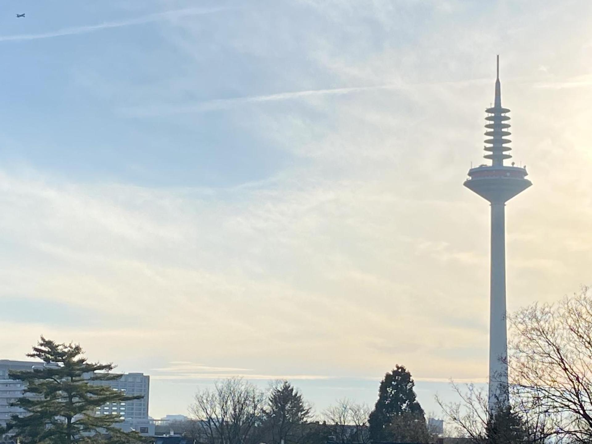 Schoenes Erwachen Im Frankfurter Penthouse Φραγκφούρτη Εξωτερικό φωτογραφία